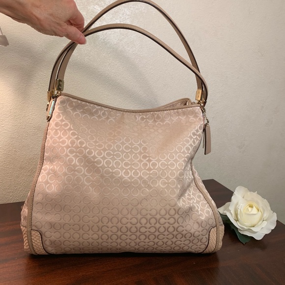 Coach Handbags - Coach Bag 27843 Madison Shoulder Bag in Op Art